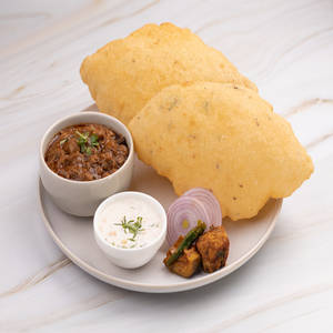 CHOLA BHATURA