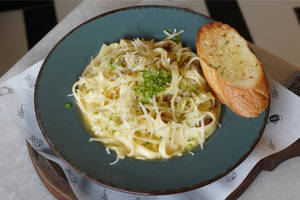 Fettuccine Chicken Carbonara Pasta