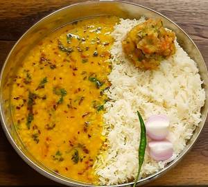 Dal Chawal Baigan Thali