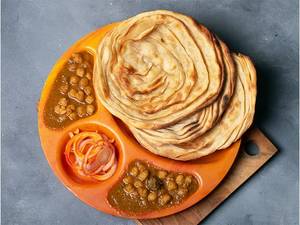 Chole+3 Lachha Paratha