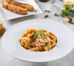 Veg Penne With Coke [300 Ml]