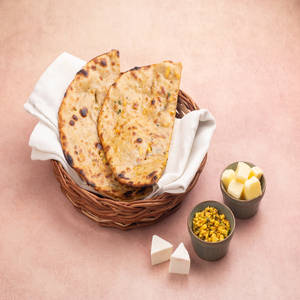 PANEER PARATHA WITH PLAIN CURD & PICKLE (P)