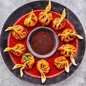 Hot Chilli Chicken Tossed Momos