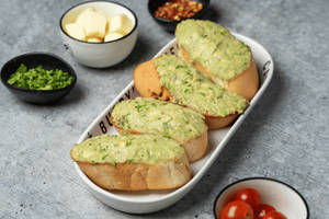 Avocado On Toast (4pcs)
