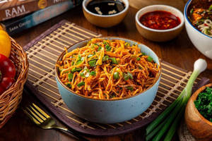 Spicy Veg Schezwan Noodle