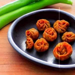 Spicy Kolhapuri Momos