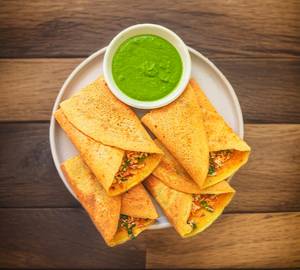Paneer Stuffed Besan Chilla