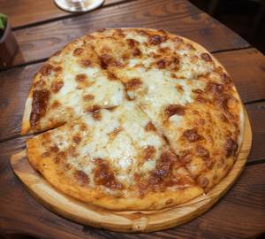 8" Small Margherita Pizza