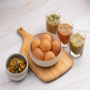 ATTA DRY GOLGAPPA (6 PCS)