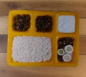 Rice Bhindi Sabji Dahi Thali