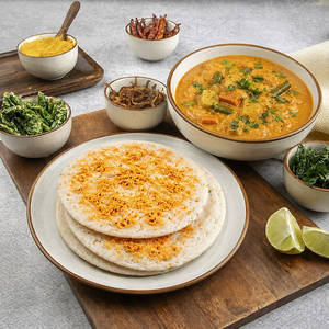 Set Dosa With Veg Kurma