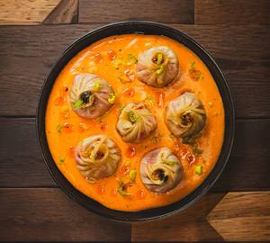 Veg Cheese Steam Momos (06 Pieces)