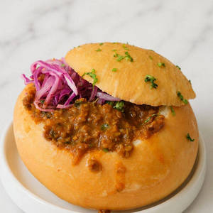 Monsoon Soy Kheema Bunny Chow