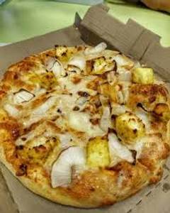 Cheese Onion And Cheese Paneer Pizza