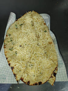 Cheese & Garlic Naan