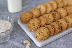 Coconut And Nuts Cookies (300 Gram)