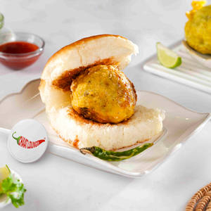 Mumbai Ka Vada Pav (1 Pav)