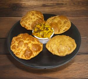 Chatpata Masaledar Aalu Ki Bhujiya Puri