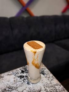 Caramel Oreo Shake