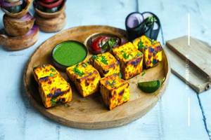 Bharwan Paneer Tikka