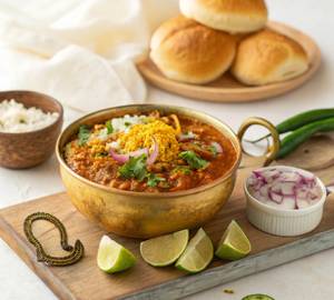Special Misal Puneri