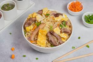 Pork Egg Hakka Noodles