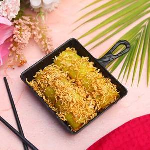 Veg wai-wai  Laphing  (8 Pcs)