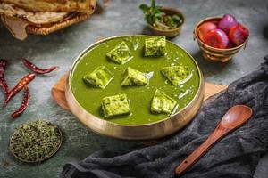 Palak paneer