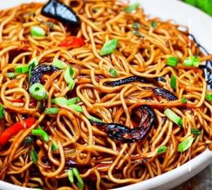 Burnt Garlic Veg Noodle
