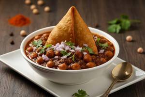 Samosa chhole