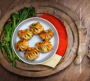 Cheesy Veg Momos - Fried