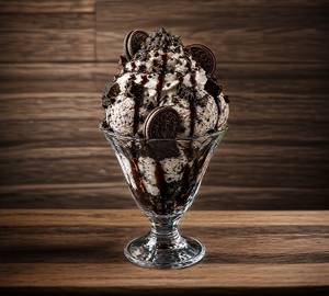 Oreo Monster Sundaes