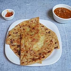 Aloo Paratha With Chhole