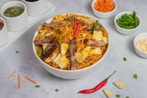 Chilli Garlic Pork Egg Noodle