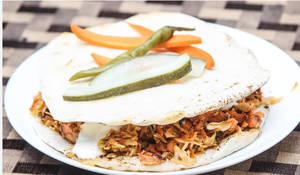 Kuboos Shawarma Plate