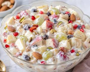 Cream fruit and dry fruit salad