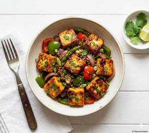 Paneer Chilli Dry [ 8 Pieces ]