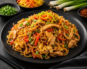 Egg Chicken Hakka Noodles