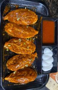 Tandoori Gravy Momos [10 Pieces]