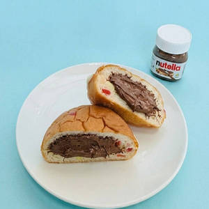 Nutella Bun Maska
