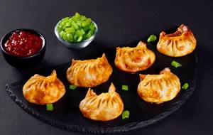 Fried Paneer Momos [6 Pcs]