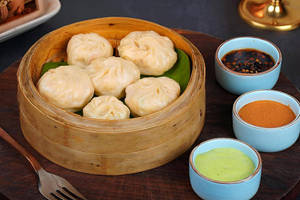 Veg Steamed Momos