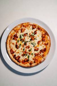 Spicy Chicken Pizza