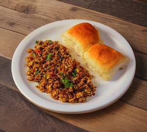 Egg  Bhurji  2 Egg. 2 Pav