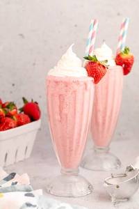 Strawberry ice cream shake