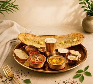 World Record Kulcha Thali (Serves 2-3)