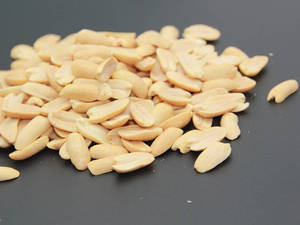 Roasted Congress With Salt (320gms)