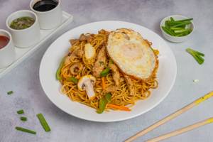 Chicken Singapore Noodles 
