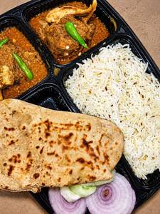 Chicken Curry Thali (Paratha + Plain Rice)