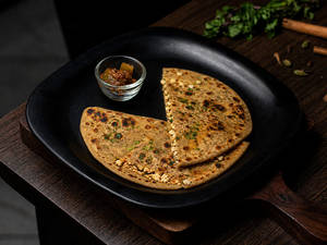 Paneer Parantha Butter